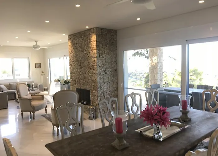 Gournes Villa Porto Cheli